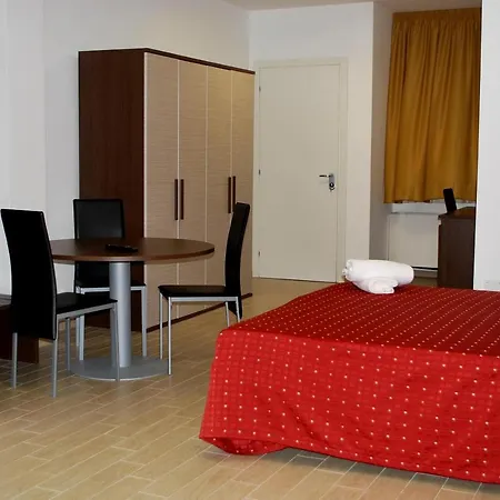 Piazza Dante 4* Taranto