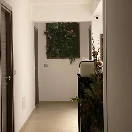 ゲストハウス Piazza Dante タラント